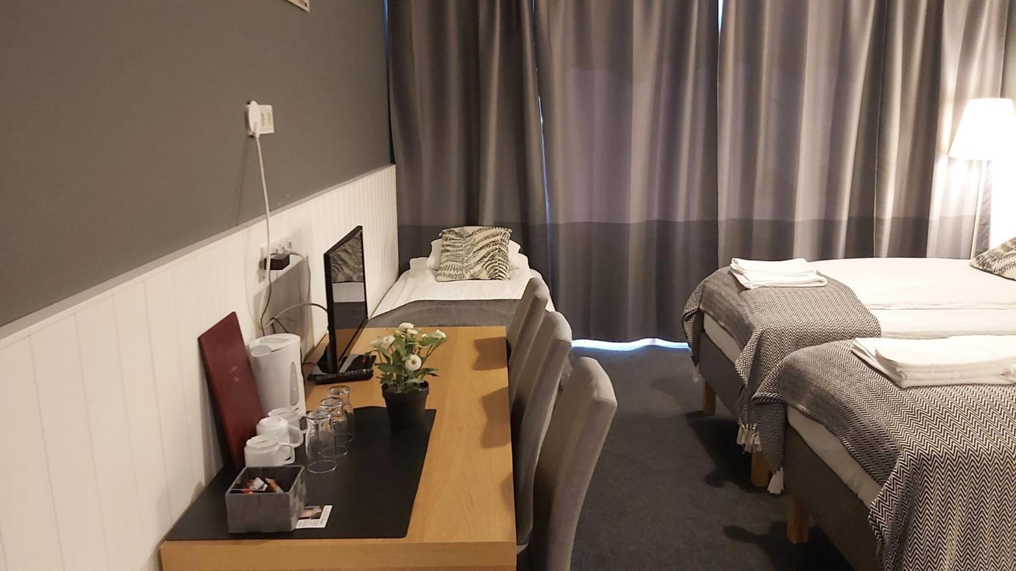 Hotel Kanslarinn Гелла Екстер'єр фото